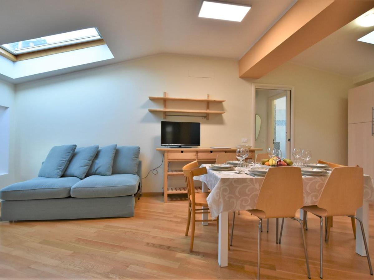 Apartment Duomo Mansarda By Interhome Iseo Eksteriør billede