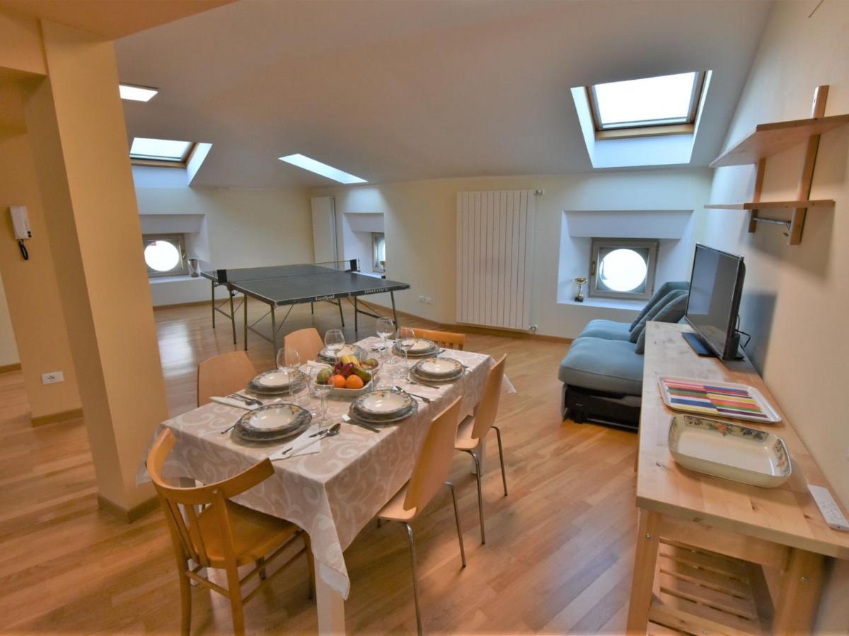 Apartment Duomo Mansarda By Interhome Iseo Eksteriør billede