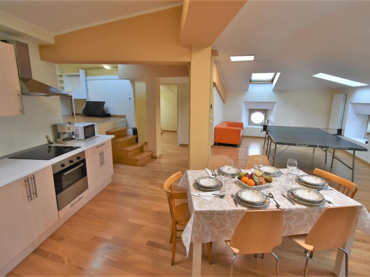 Apartment Duomo Mansarda By Interhome Iseo Eksteriør billede
