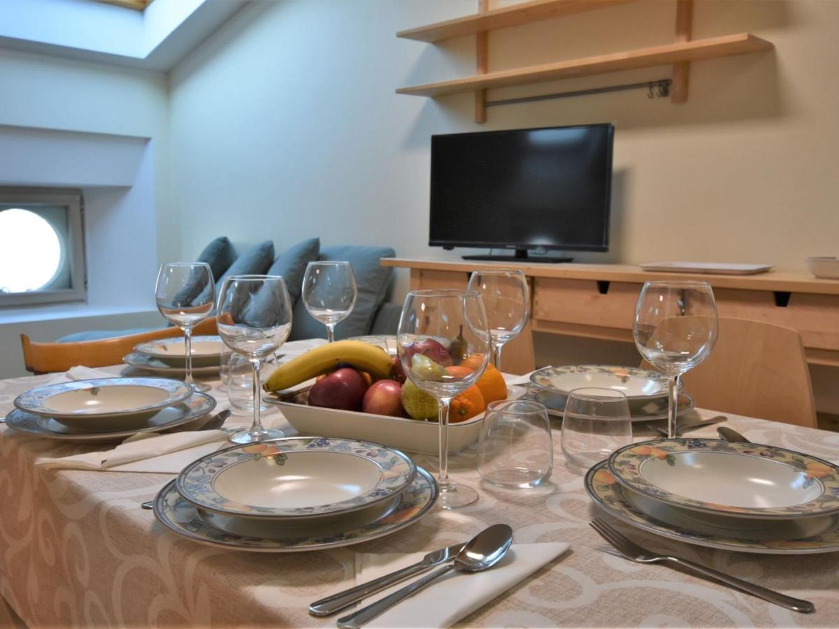 Apartment Duomo Mansarda By Interhome Iseo Eksteriør billede